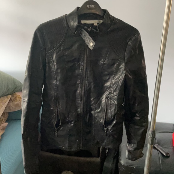 Black Max Studio Leather Jacket with Zipper Detail - Picture 9 of 15